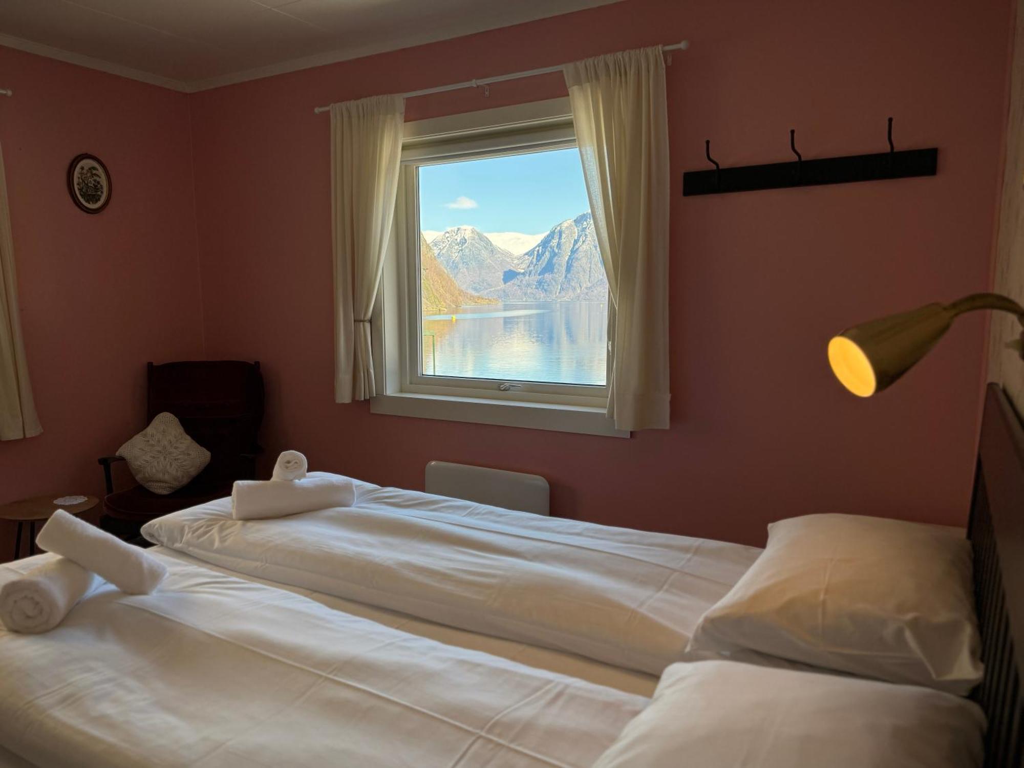 Svingen Guesthouse - Panoramic Fjord Views In פלאם מראה חיצוני תמונה